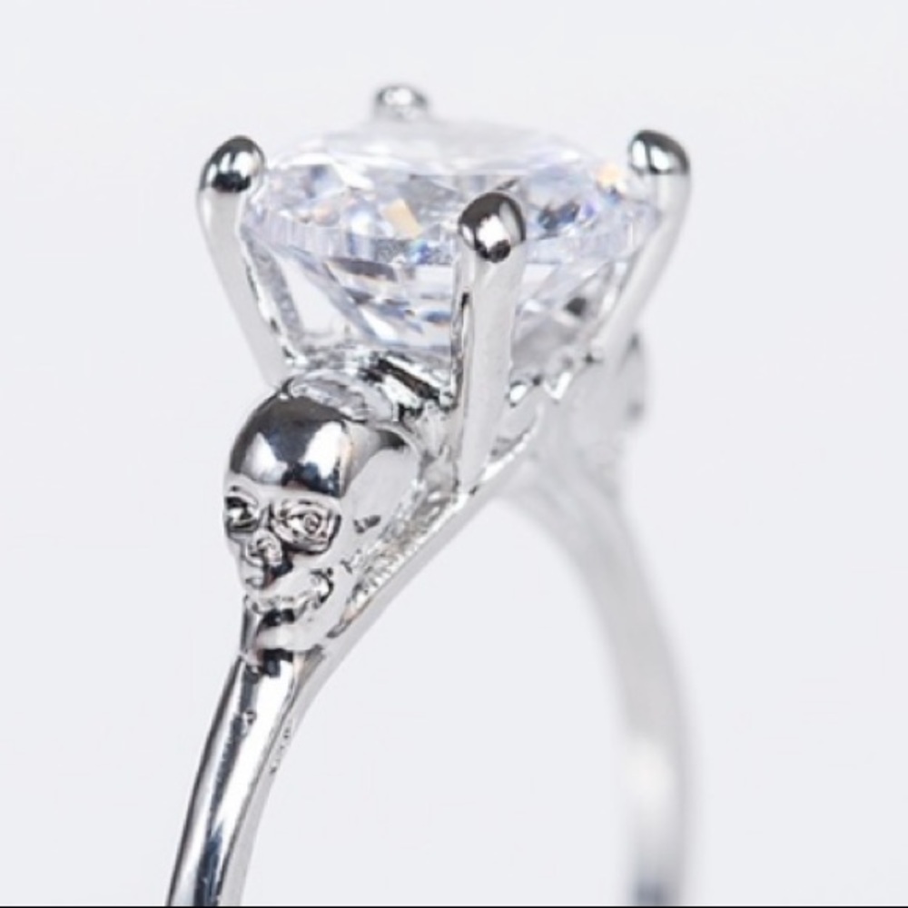 NY Sterling Silver SKULL💀3.1k White Sapphire Ring - Picture 3 of 11